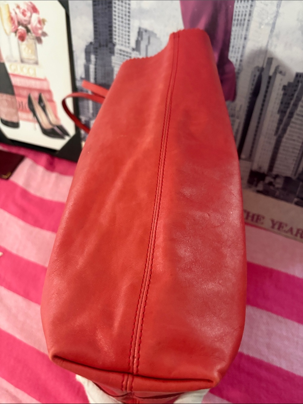 Banana Republic Pale Red Leather Scalloped-Top Tote - Picture 8 of 16
